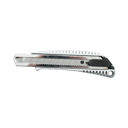 Cutit cutter profesional 18x100mm cu maner din aluminiu Crownman